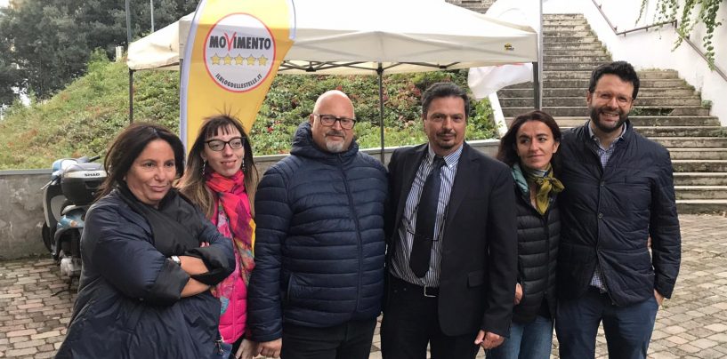 MoVimento 5 Stelle, presidio contro la camorra. Picariello: “Servono controlli rigidi sugli appalti pubblici”