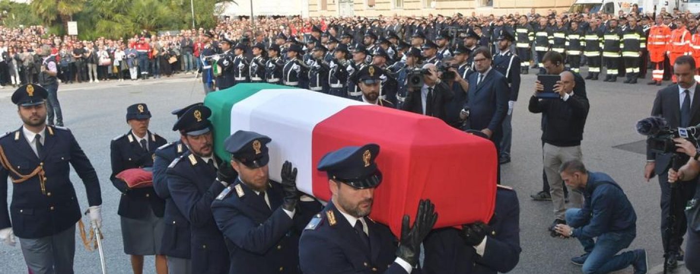 Sparatoria Questura Trieste: ai funerali anche il Consiglio regionale della Campania