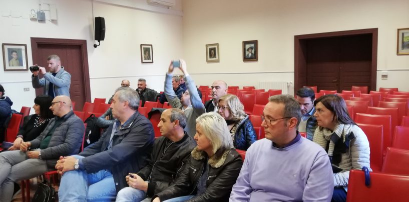 Vertenza Whirlpool, arrivano i primi effetti negativi sull’indotto irpino. Scame pronta a licenziare 60 persone