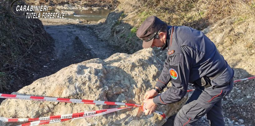 Petruro Irpino: estrazione abusiva di materiale dall’alveo del fiume, denunciati due imprenditori