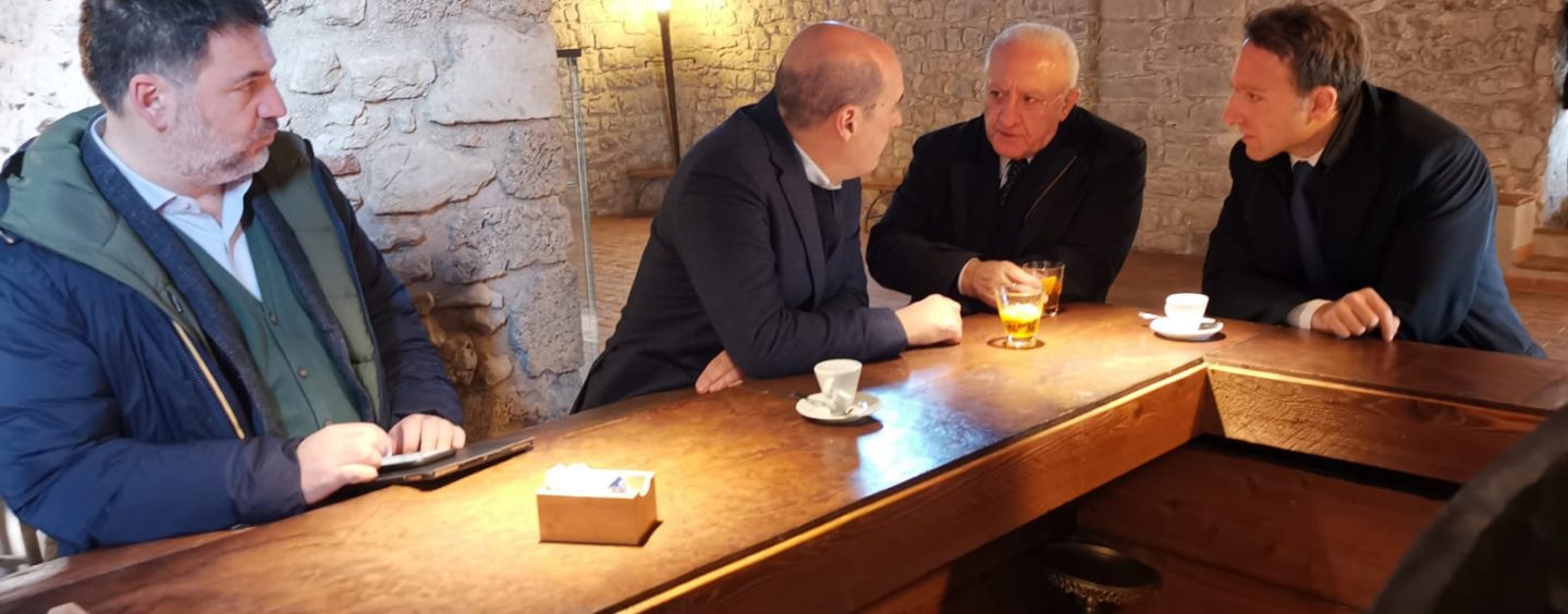 Verso le Regionali: il Governatore De Luca incassa il sostegno del Partito Democratico