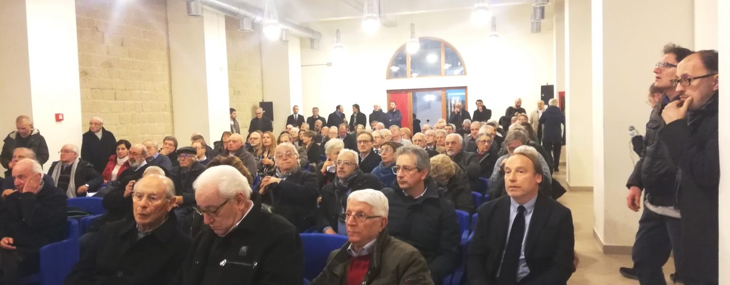 Festa: dedicheremo un luogo a Di Nunno. Ma Gengaro lo attacca sulla cementificazione