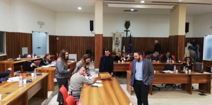 Il caso Urciuoli tiene in ostaggio il consiglio per ore, nasce Commissione su Opere Pubbliche ma senza la minoranza