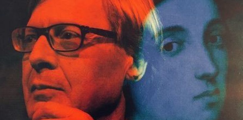 Vittorio Sgarbi torna al teatro “Gesualdo” di Avellino: lectio magistralis su Raffaello