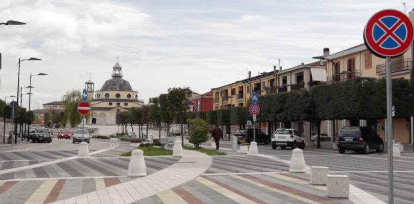 Lioni. Abbandona rifiuti speciali, scoperto dal drone della Polizia Municipale e costretto a ripulire