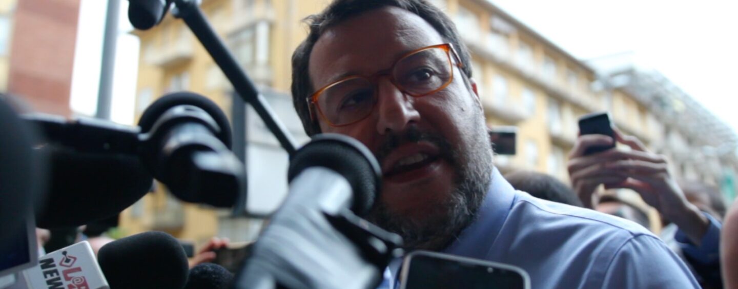 Sorpresa a Mondragone, riecco Salvini: “Qui al mattino quando quelli dei centri sociali dormono”