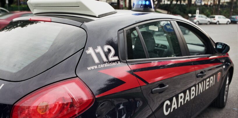 Maxi operazione nel napoletano. I carabinieri sequestrano confetti senza tracciabilità