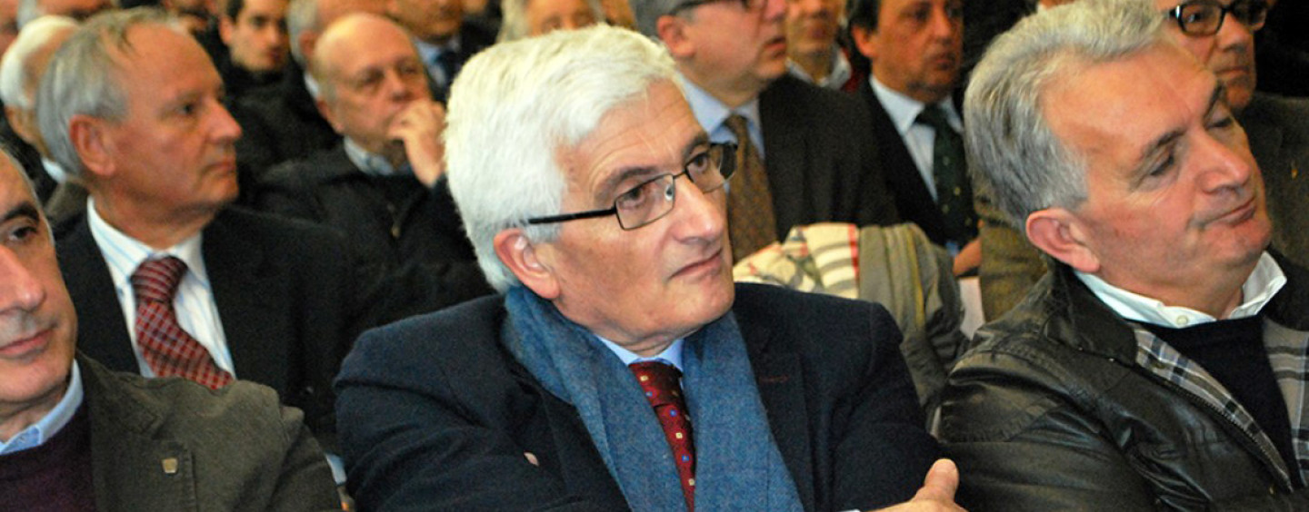 Acqua, da D’Ercole bordate a Colucci: “Ecco perché ha sempre rinviato l’affidamento in house”