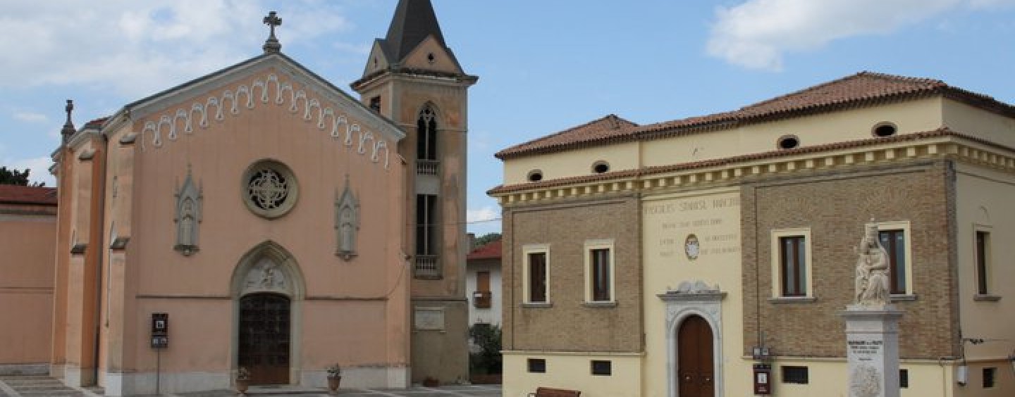 “Chiaroscuri, oltre il silenzio e la memoria”, la presentazione del libro a Castel Baronia