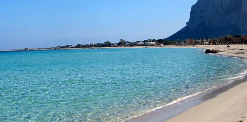 Affitta online una villa al mare, ma non è sua: nei guai un 40enne