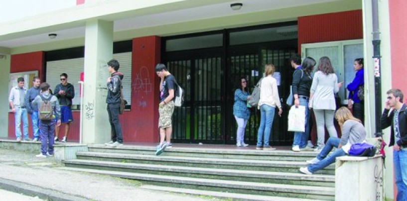 Caos scuole, la Procura chiede la documentazione al “Colletta”