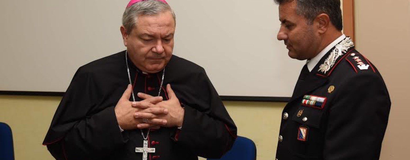 L’Ordinario militare per l’Italia Monsignor Santo Marcianò visita il Comando provinciale dei Carabinieri