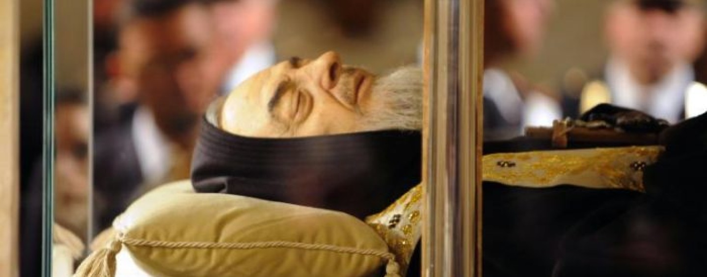 Boom di fedeli per le spoglie di Padre Pio a Benevento e Pietrelcina, le indicazioni per i pellegrini
