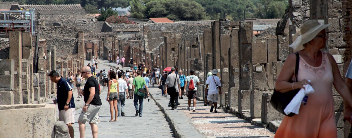 Musei italiani, è record di visitatori. Campania seconda grazie a Pompei e Reggia di Caserta