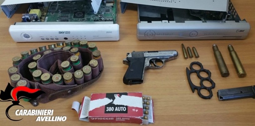 Giovani irpini sorpresi mentre si esercitavano a sparare, la pistola è quella di “007”