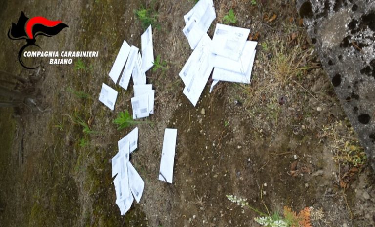 Posta non consegnata e buttata in un canalone, nei guai la società responsabile