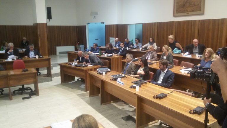 Bilancio, discussione infuocata in aula. Foti chiederà nuova assise