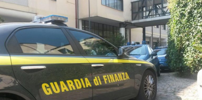 GDF Benevento, “Supermarket di droga”: eseguite tre ordinanze di custodia cautelare