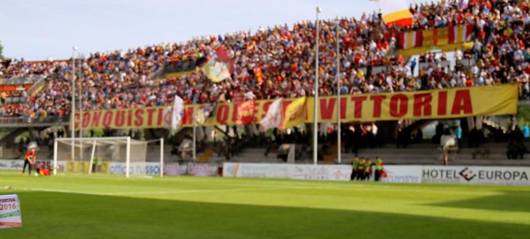 Calcio – Il Benevento travolge il Brescia 4-0