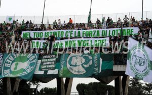 curva-sud-tifosi-vercelli