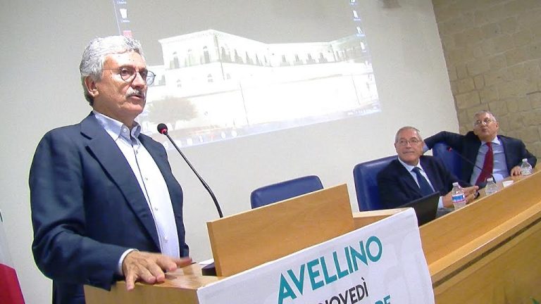 VIDEO/ No al Referendum, D’Alema ad Avellino: “Mi batterò per cambiare linea politica nel Pd”