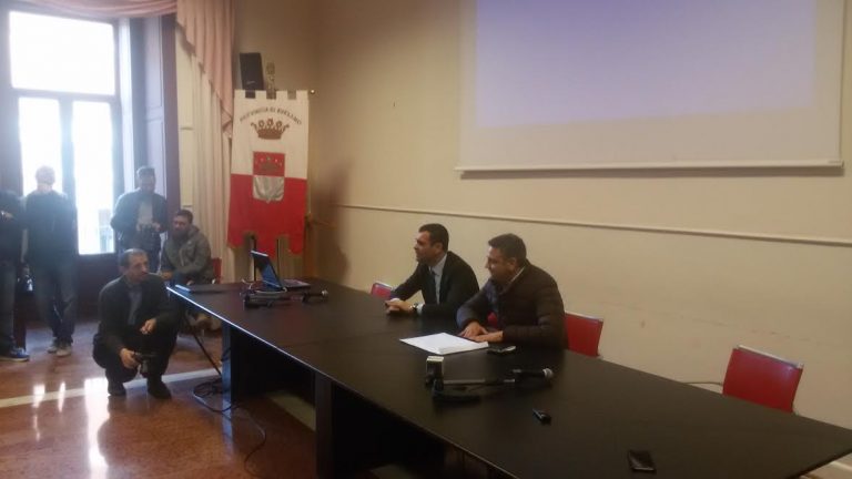 VIDEO/ Caos Cocchia, Giaquinto e Festa: “La Provincia ha poche aule disponibili”