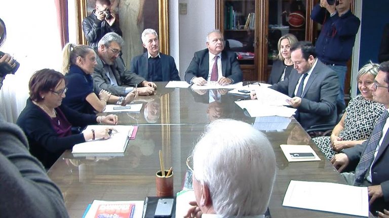 VIDEO/ Comune, ratificata la nuova Giunta. Gambardella e Valentino: “Andremo avanti fino alla fine”