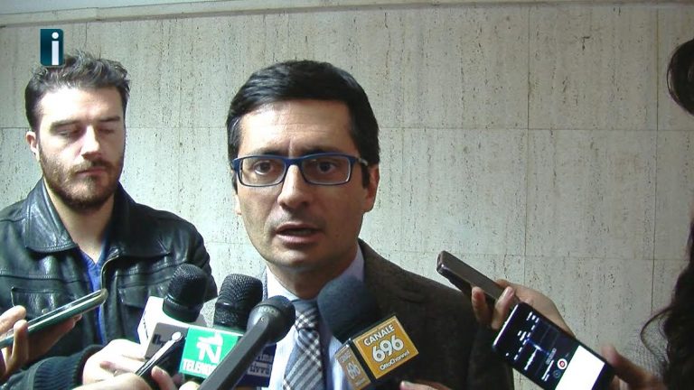 VIDEO/ Caso Cocchia, Preziosi: “La nostra proposta scongiura i doppi turni. Attendiamo la preside”