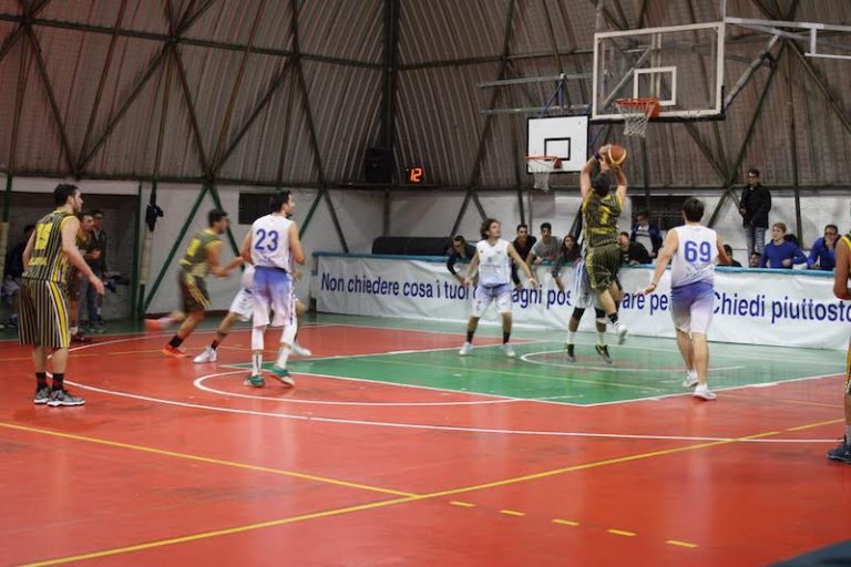 Basket/D, il Cab Solofra sbanca Portici: i gialloblu scappano in classifica