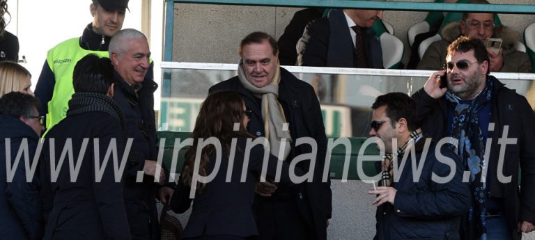 Il Sindaco Clemente Mastella passa a Forza Italia