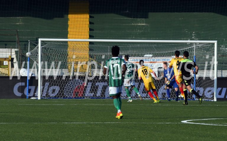 Cissè replica a Verde: è pari nel derby. Rivivi il live