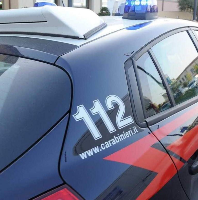 Costruzione in zona ad elevato rischio frana-sismico: scatta la denuncia