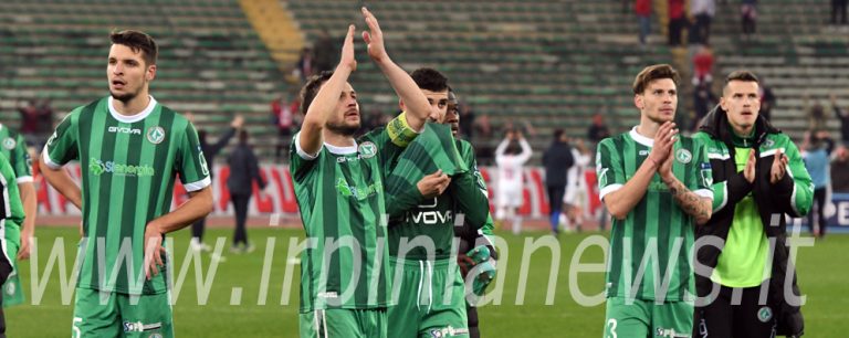 Bari-Avellino 2-1, la fotogallery di Irpinianews