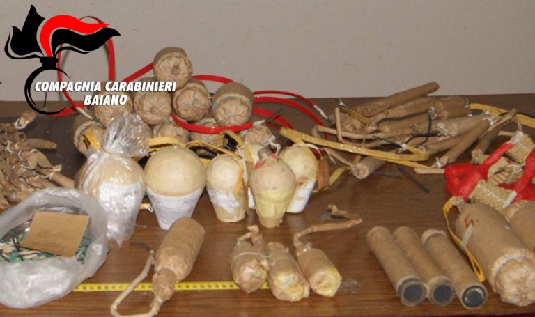 Bombe carta e botti pericolosi, blitz dei Carabinieri nel Baianese