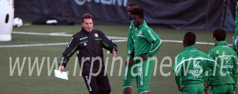Derby, è iniziato il conto alla rovescia: Novellino scuote l’Avellino
