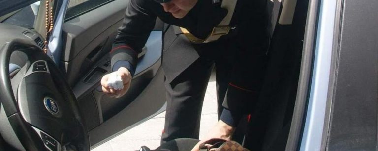 CARABINIERI-scuola-droga