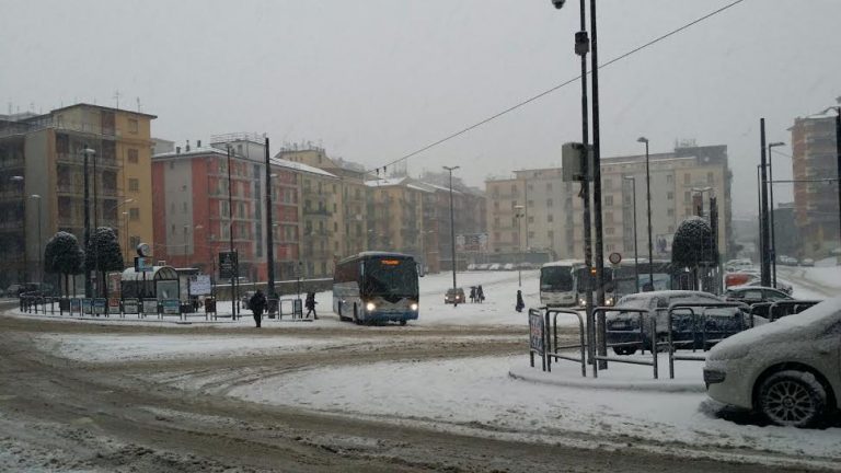 Scuole Avellino, l’ordinanza del sindaco Paolo Foti