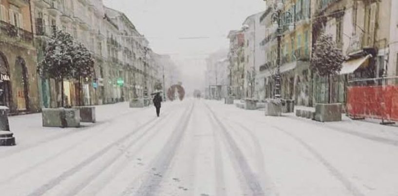 Meteo Avellino, permane allerta neve. Lunedì altre precipitazioni