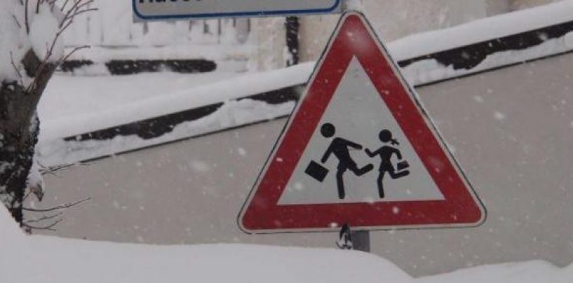 Permane l’emergenza neve, alcune scuole irpine chiuse anche domani