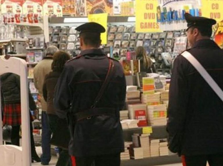 Mercogliano, furto al supermercato: giovane coppia denunciata