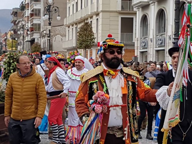 FOTO/ Carnevale 2017: sfilate e risate della festa in Irpinia