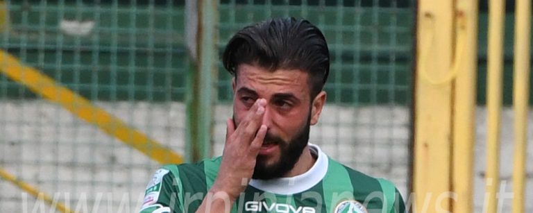 FOTO/ Avellino Calcio – Verde in lacrime dopo la sostituzione