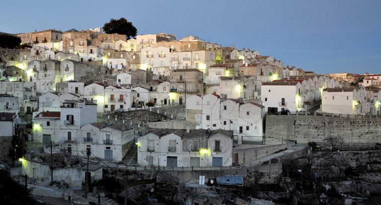 FOTO/ “Rotolando verso Sud”, da Santa Maria di Siponto a Monte Sant’Angelo