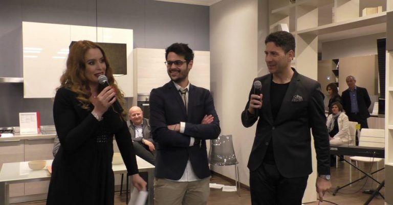 Daniela Fazzolari, l’Anita Ferri di Centovetrine, ospite da Dotolo Mobili