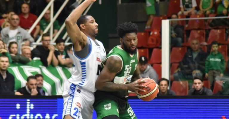Sotto gli occhi di Nunnally la Sidigas non può sbagliare, Cantù è k.o.