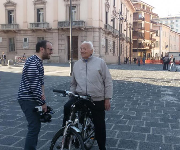 “Come on Johnny, mi dicevano gli americani: ricordo quando il cielo era scuro, poi fu la Liberazione”