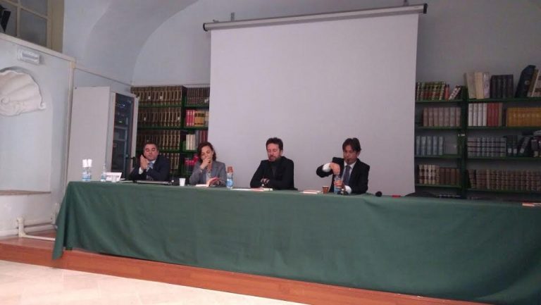 VIDEO/ Carlo Sibilia, De Mita e… Fiano di Avellino: parla Andrea Scanzi