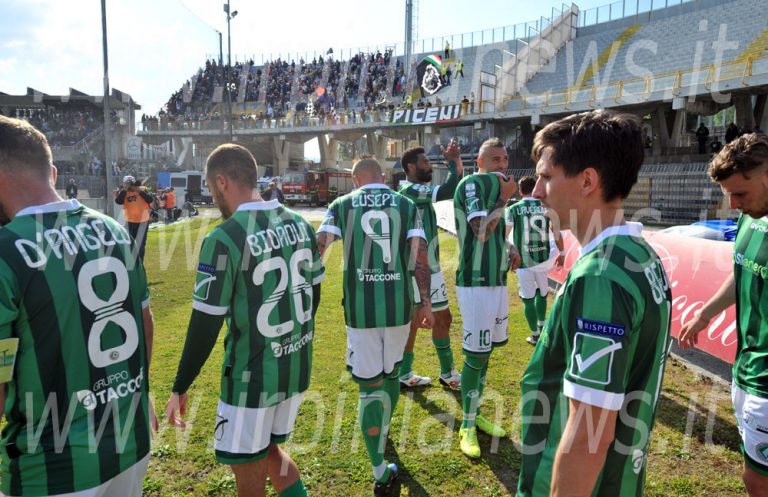 Ascoli-Avellino 2-0, la fotogallery di Irpinianews