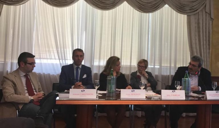 Napoli, grande partecipazione per presentazione saggio Salvatore Pignataro