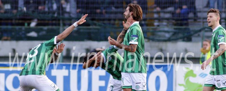 Avellino Calcio – Il derby si avvicina con novità in difesa e in attacco